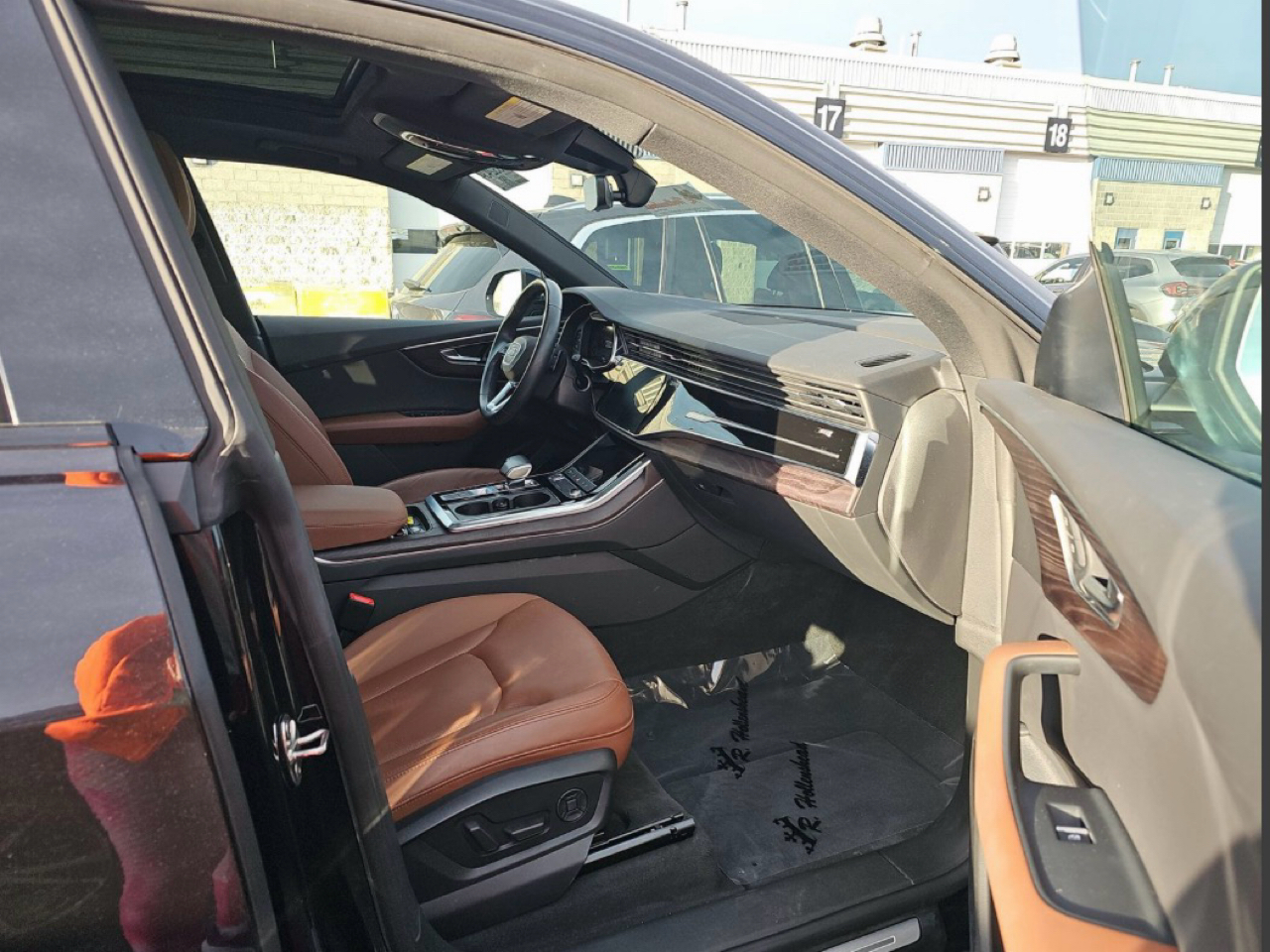 Audi Q8 Premium Plus 55 TFSI quattro 2021