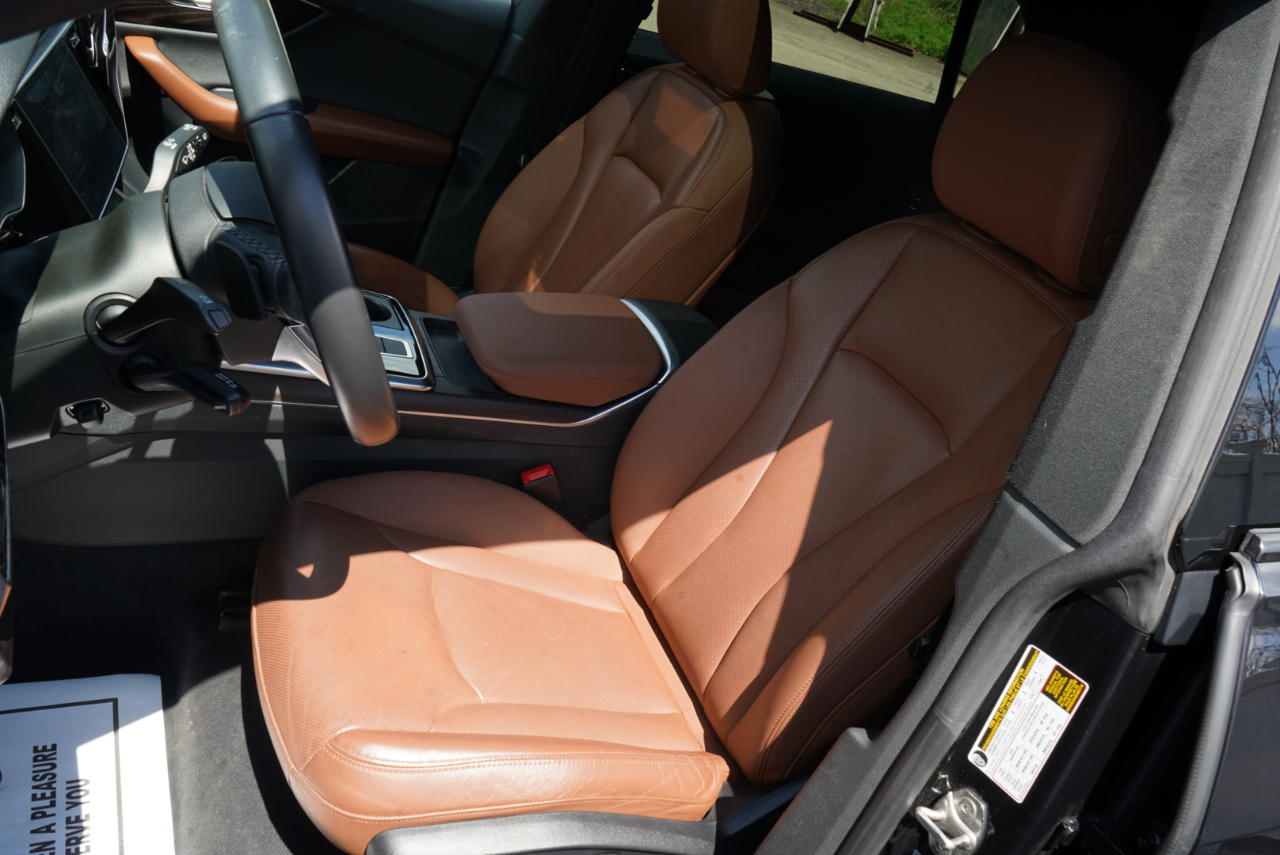 Audi Q8 Premium Plus 55 TFSI quattro 2021