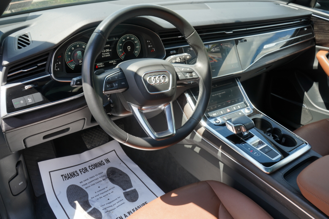 Audi Q8 Premium Plus 55 TFSI quattro 2021