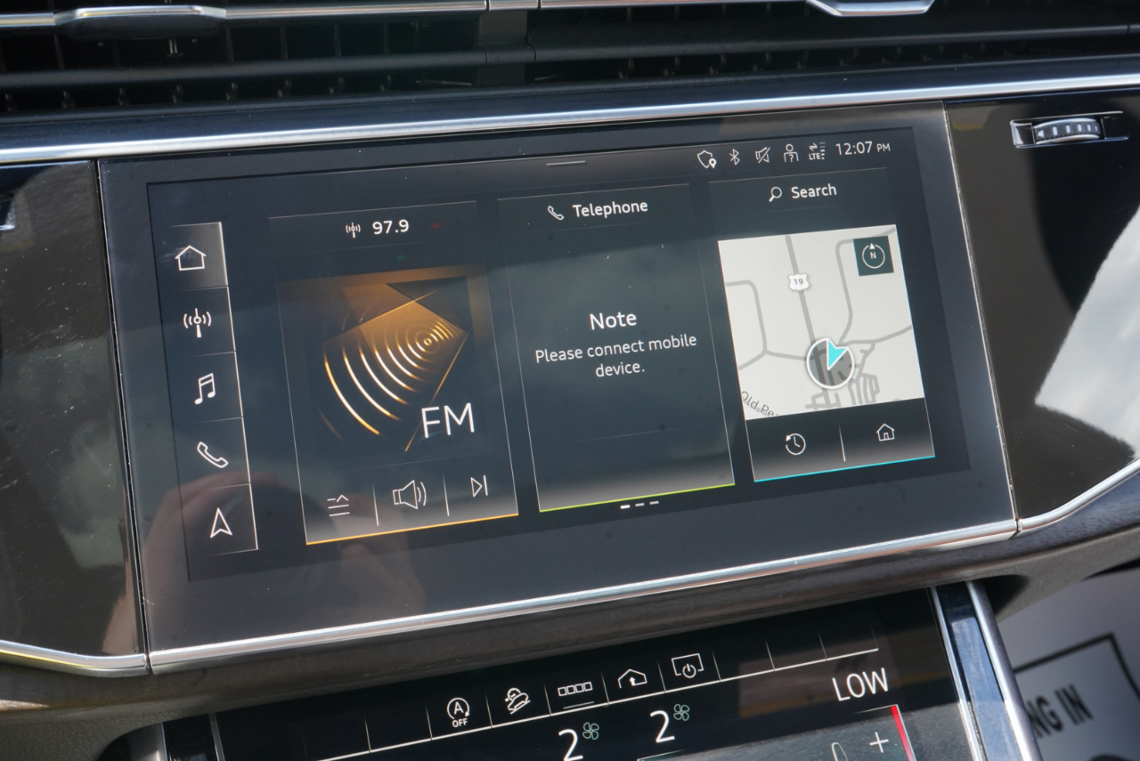 Audi Q8 Premium Plus 55 TFSI quattro 2021