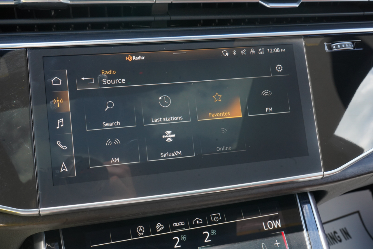 Audi Q8 Premium Plus 55 TFSI quattro 2021
