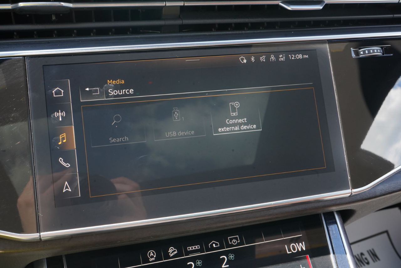 Audi Q8 Premium Plus 55 TFSI quattro 2021