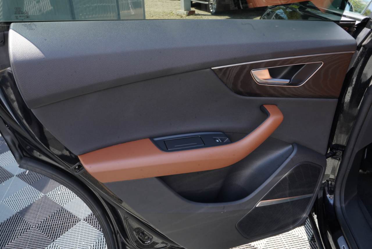 Audi Q8 Premium Plus 55 TFSI quattro 2021