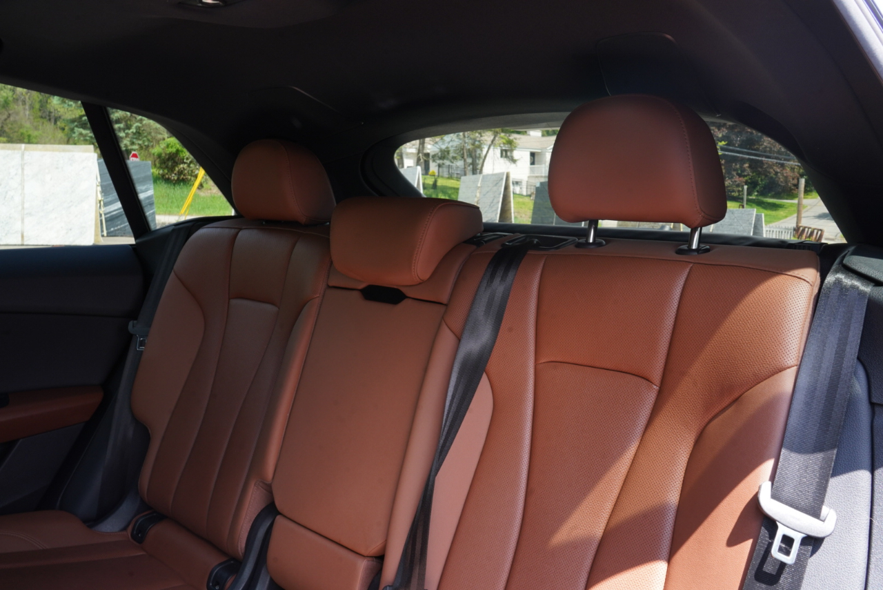 Audi Q8 Premium Plus 55 TFSI quattro 2021