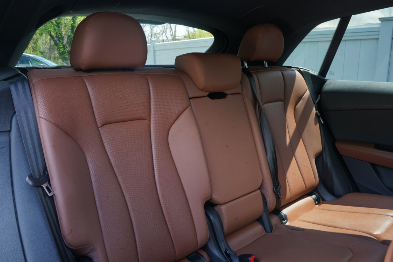Audi Q8 Premium Plus 55 TFSI quattro 2021