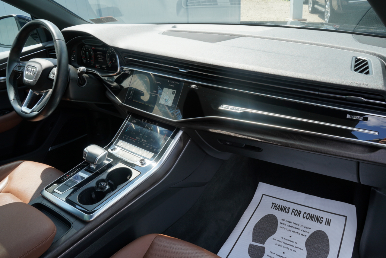 Audi Q8 Premium Plus 55 TFSI quattro 2021