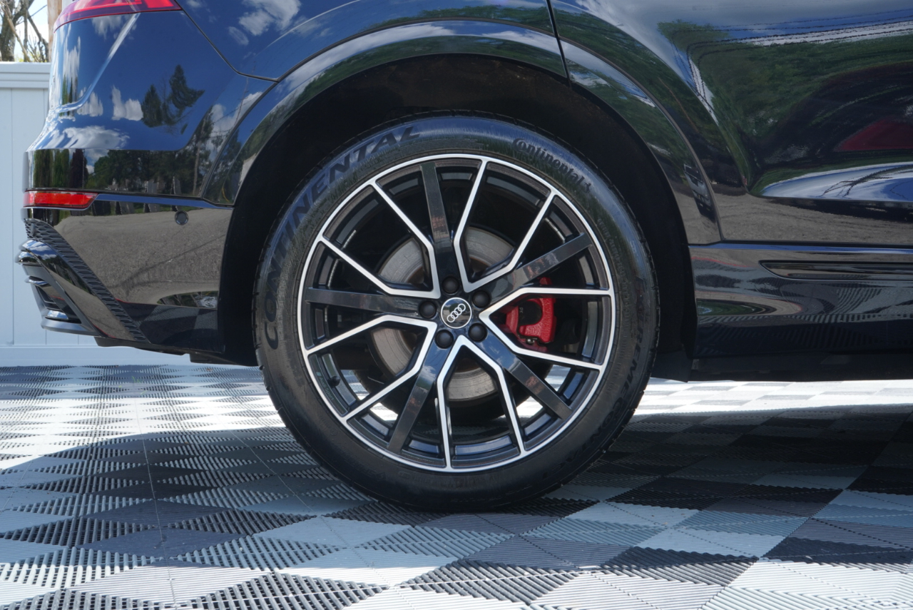 Audi Q8 Premium Plus 55 TFSI quattro 2021