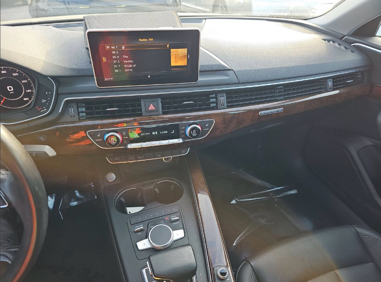 Audi A4 Premium Plus 45 TFSI quattro 2019