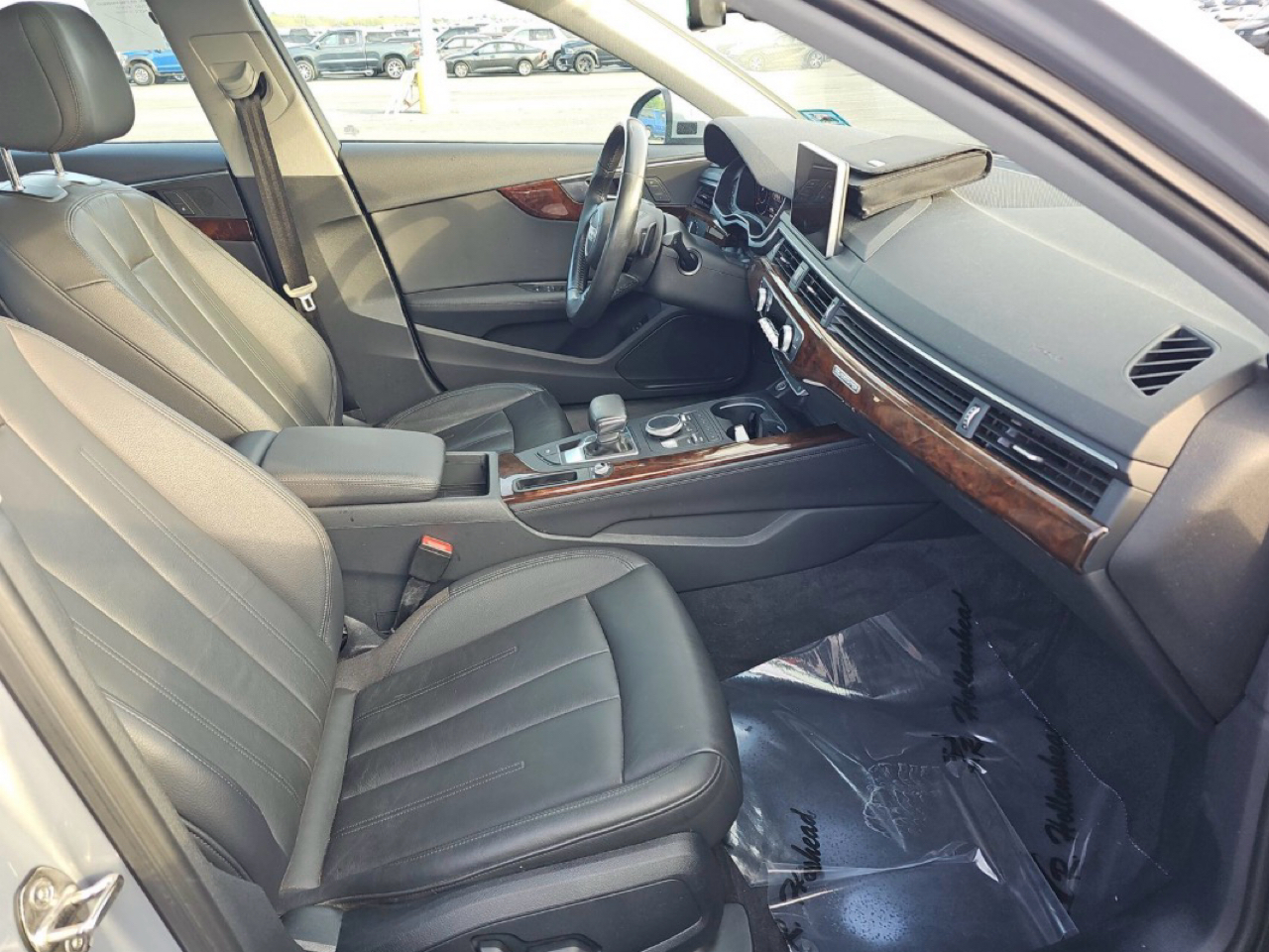 Audi A4 Premium Plus 45 TFSI quattro 2019