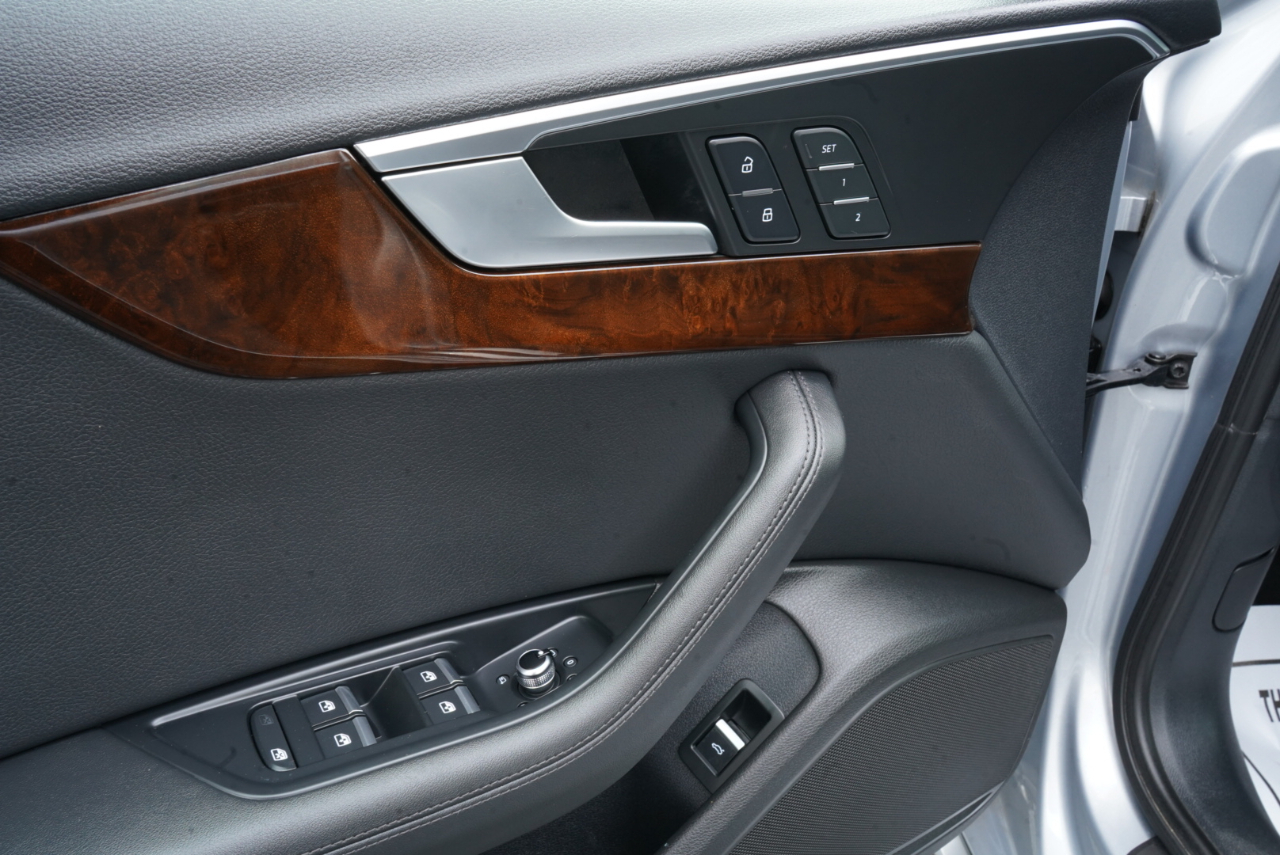 Audi A4 Premium Plus 45 TFSI quattro 2019