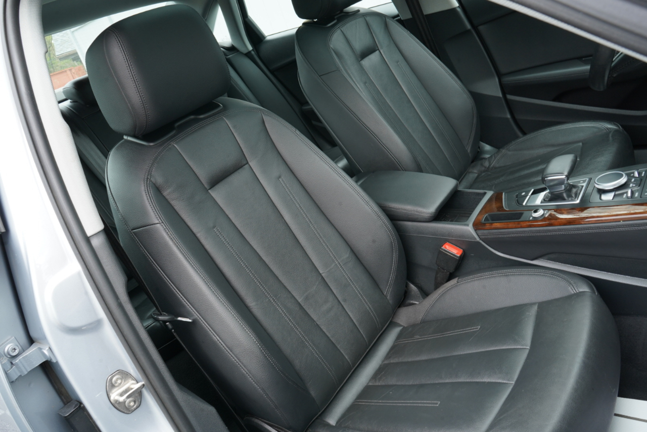 Audi A4 Premium Plus 45 TFSI quattro 2019