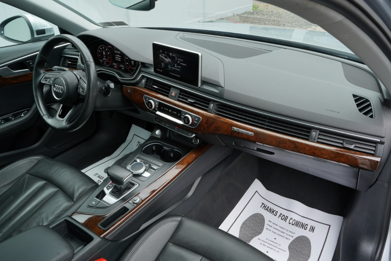 Audi A4 Premium Plus 45 TFSI quattro 2019