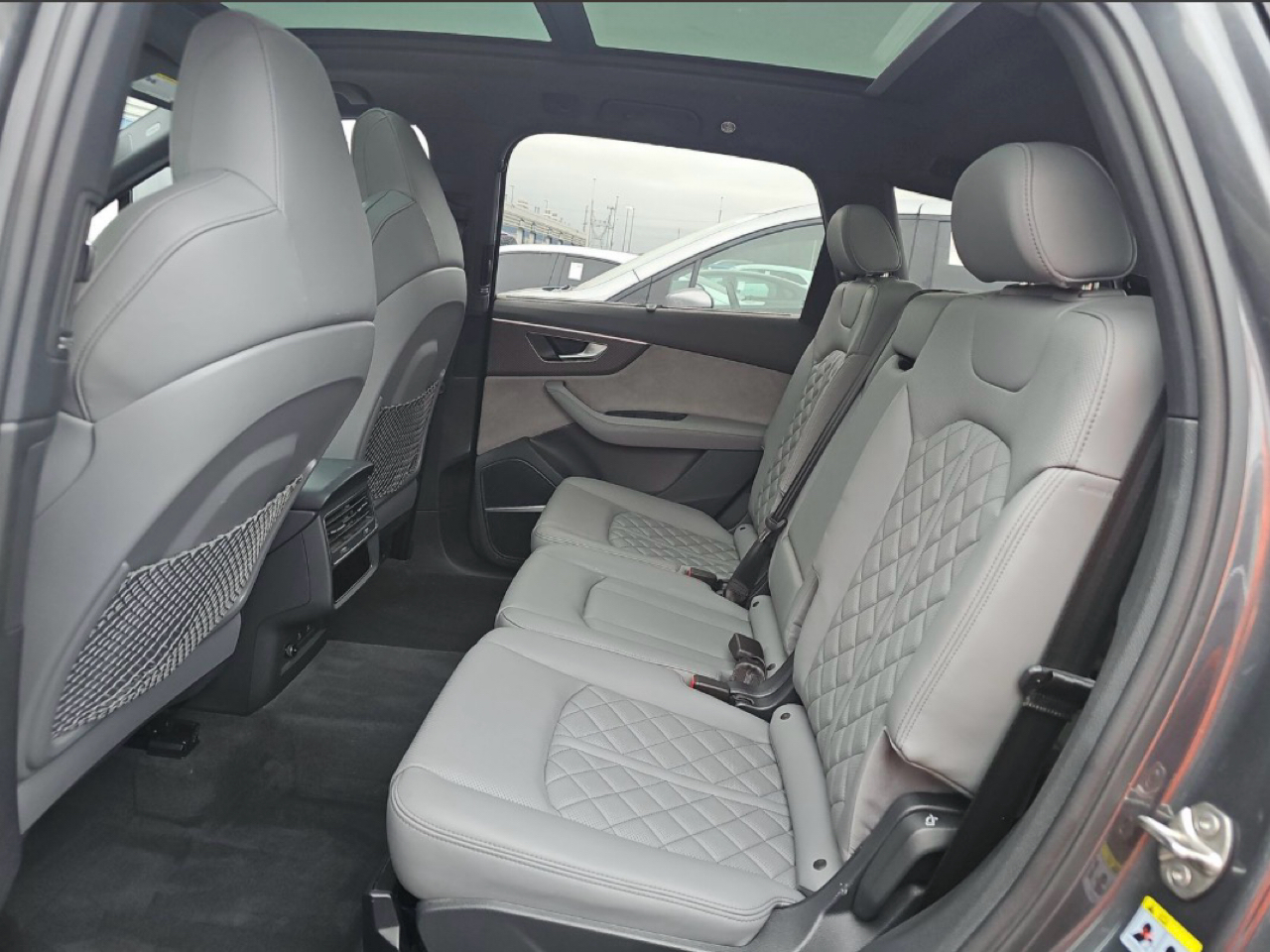 Audi SQ7 Premium Plus 4.0 TFSI quattro 2025