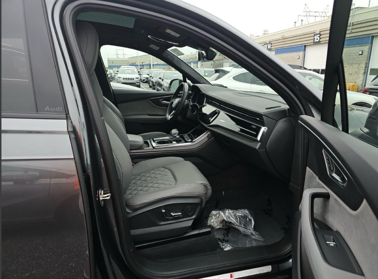 Audi SQ7 Premium Plus 4.0 TFSI quattro 2025
