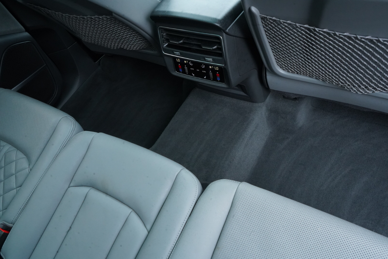 Audi SQ7 Premium Plus 4.0 TFSI quattro 2025