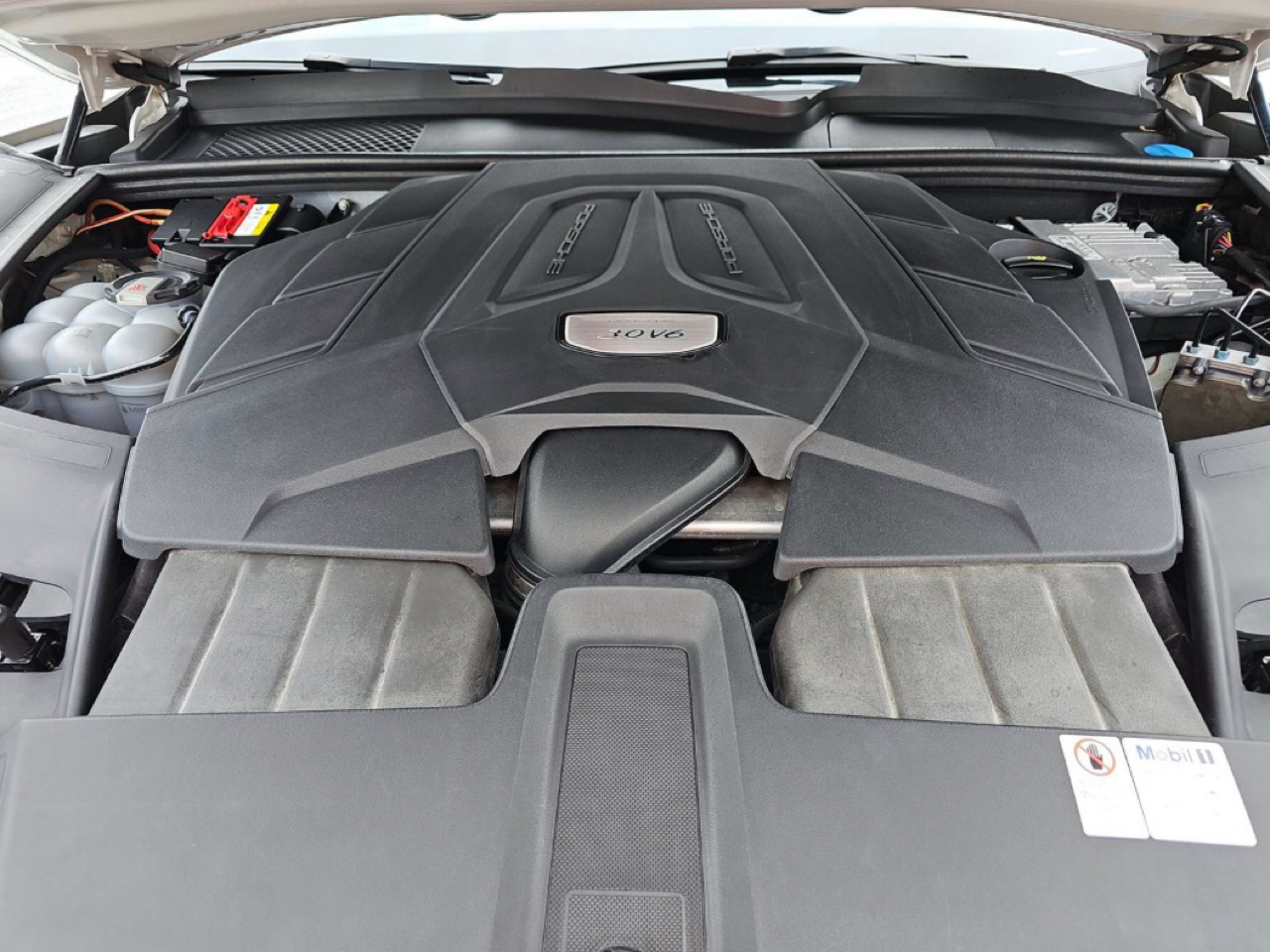 Porsche Cayenne AWD 2020