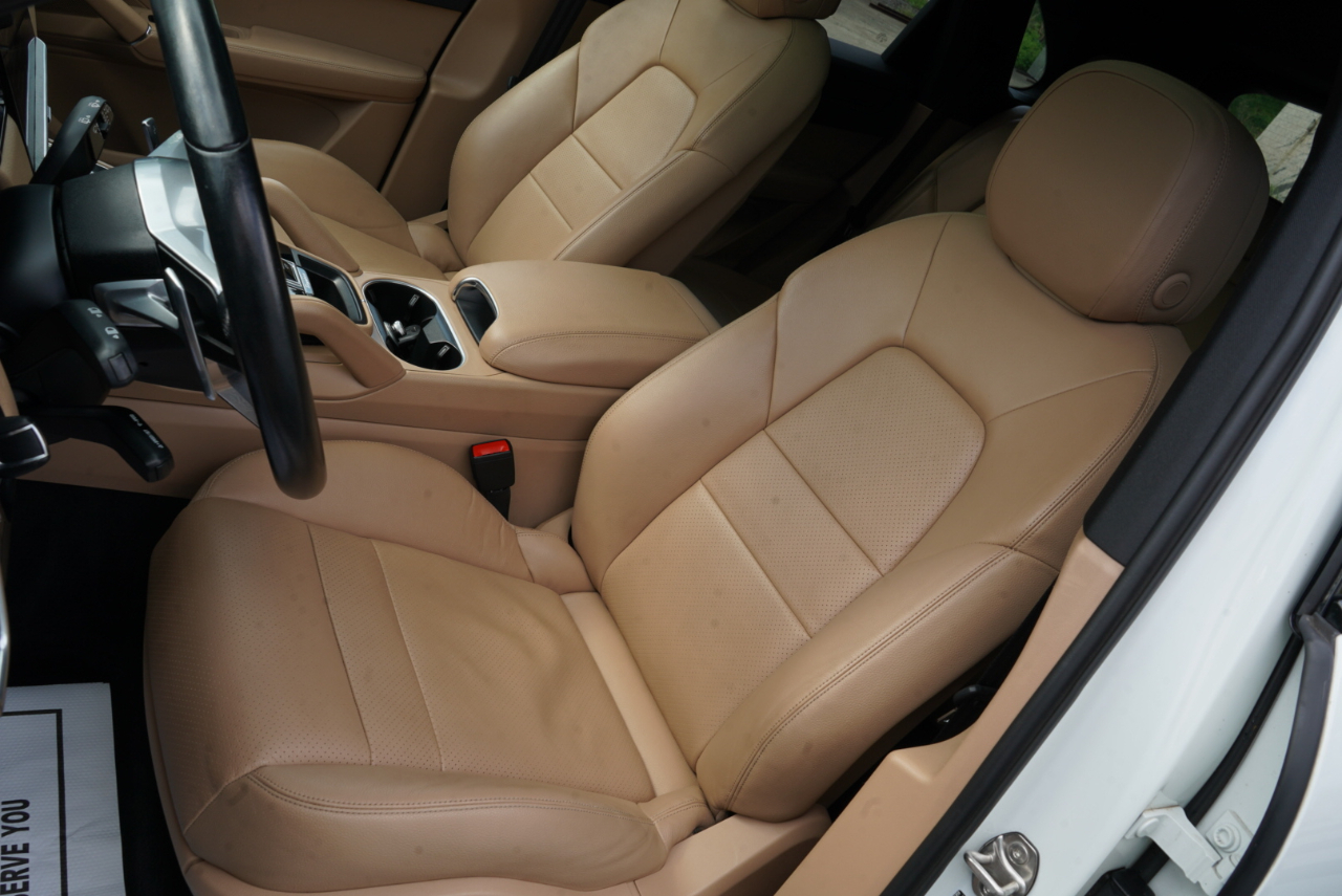 Porsche Cayenne AWD 2020