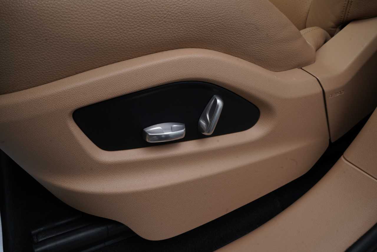 Porsche Cayenne AWD 2020