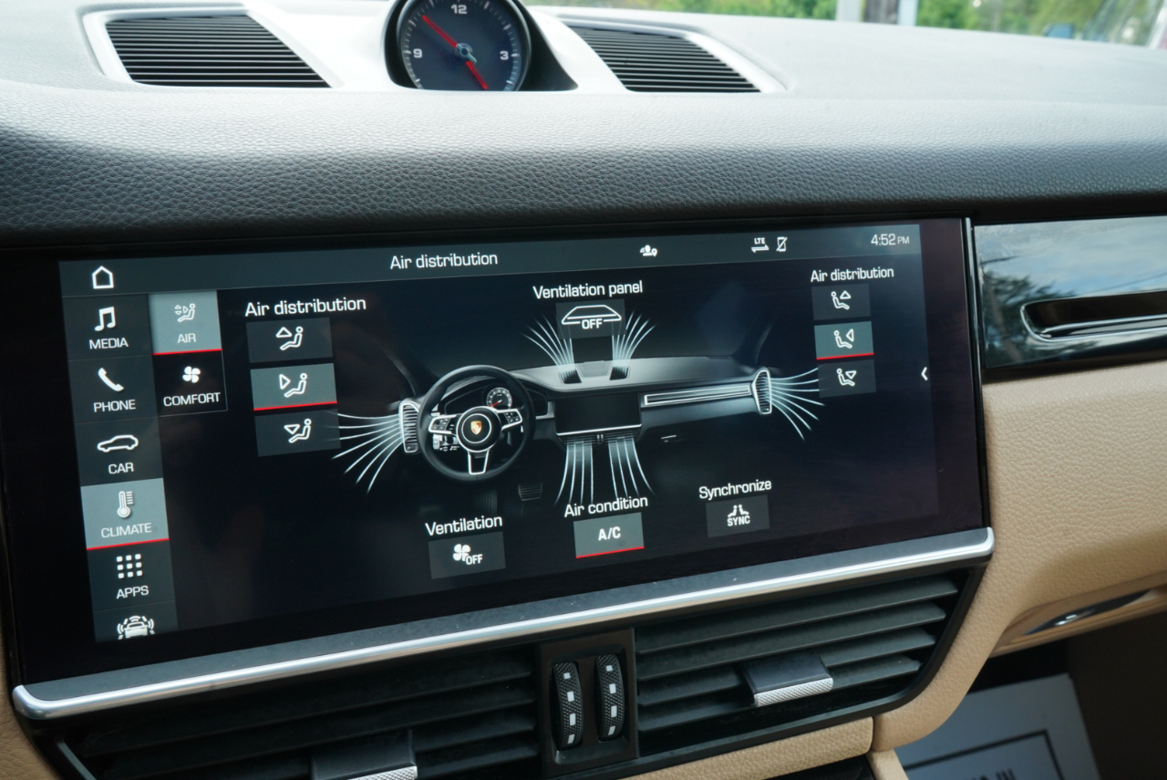 Porsche Cayenne AWD 2020