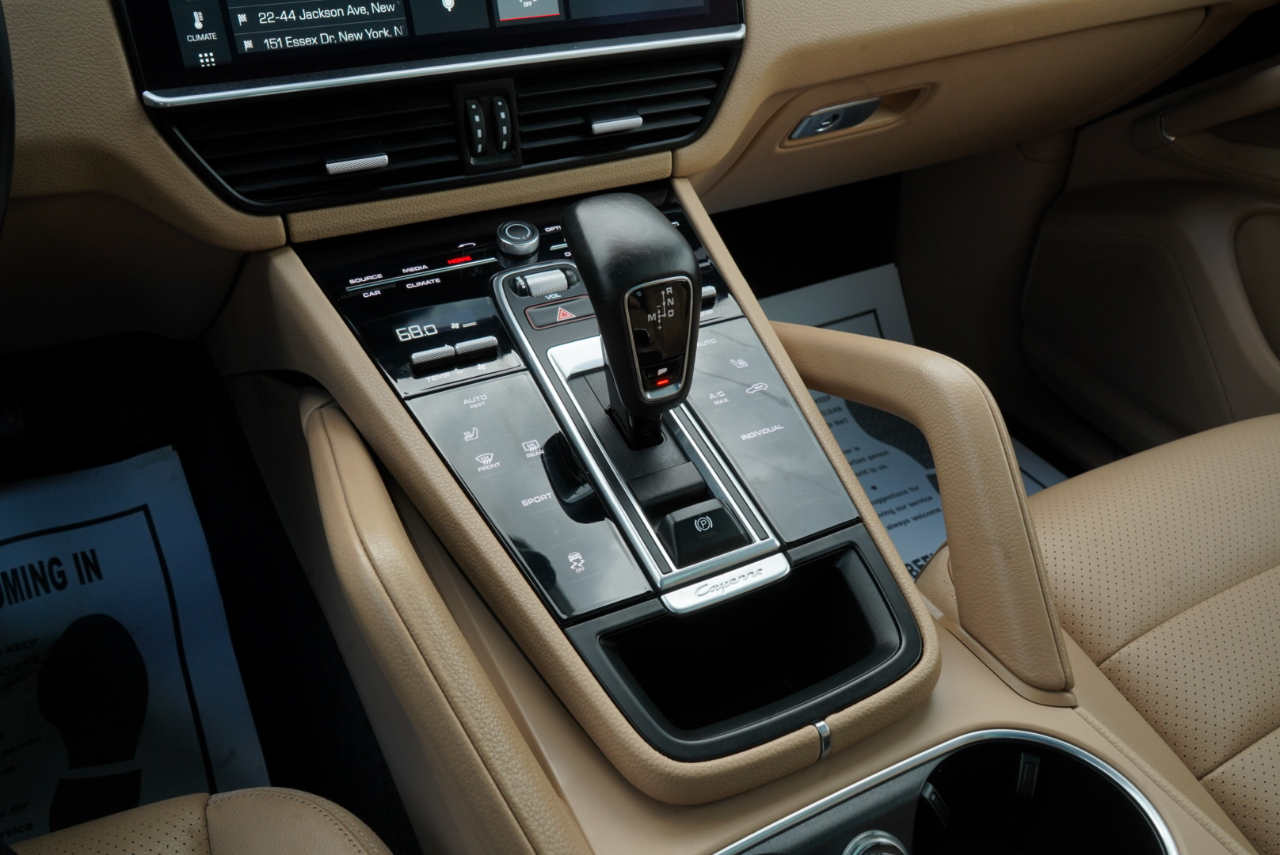 Porsche Cayenne AWD 2020