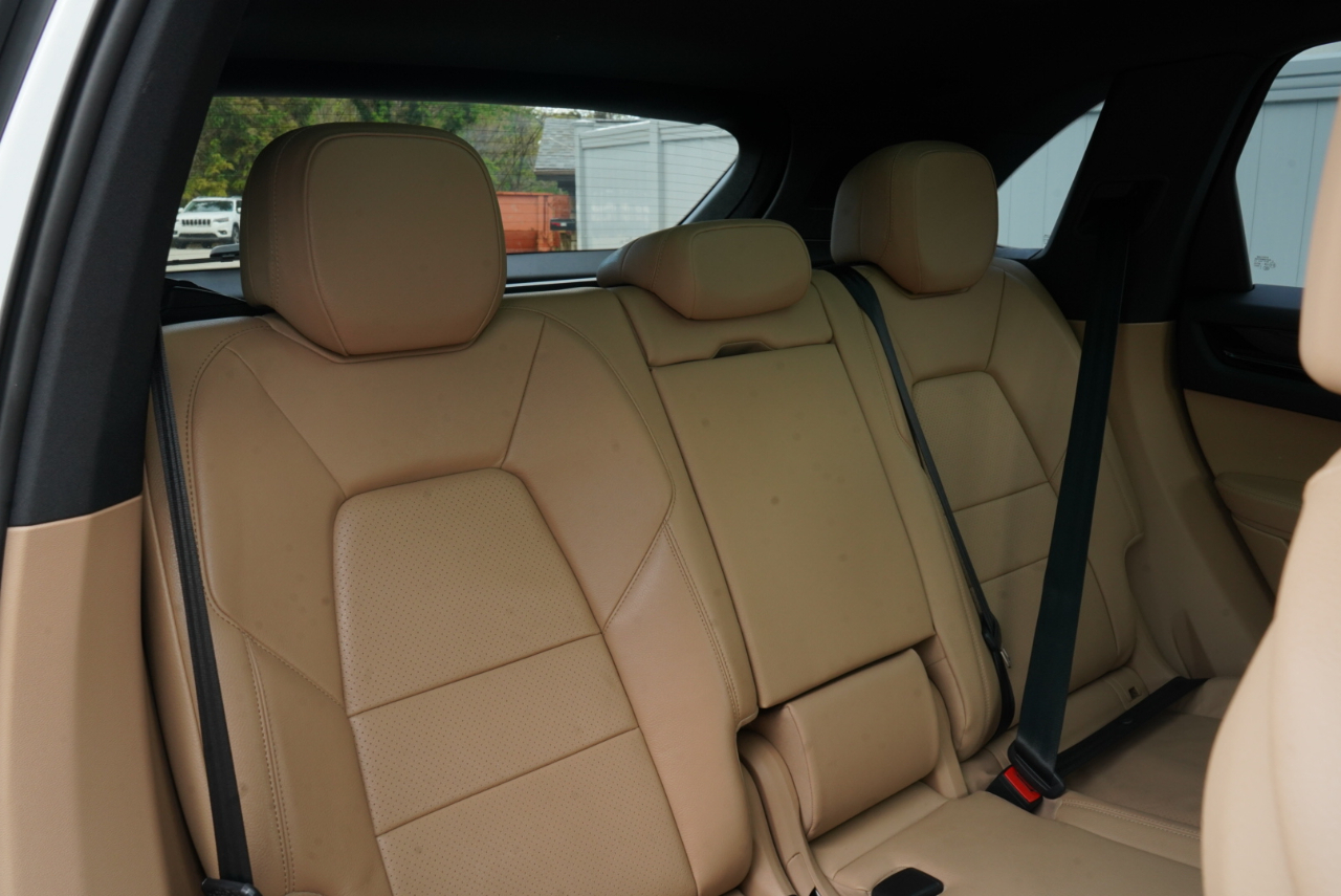 Porsche Cayenne AWD 2020
