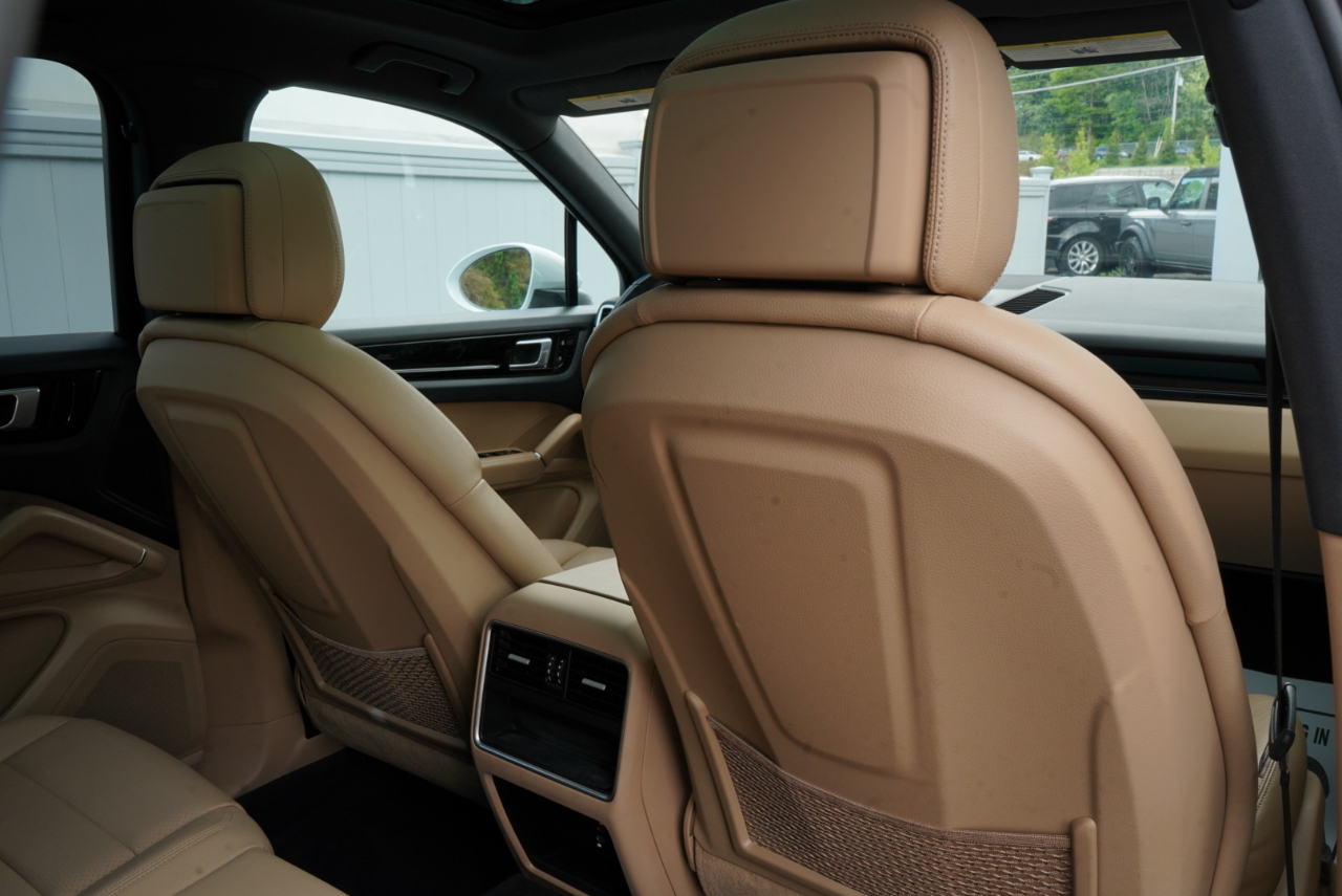 Porsche Cayenne AWD 2020