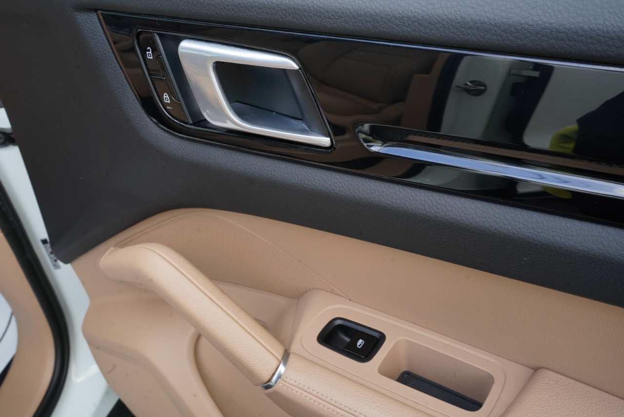 Porsche Cayenne AWD 2020