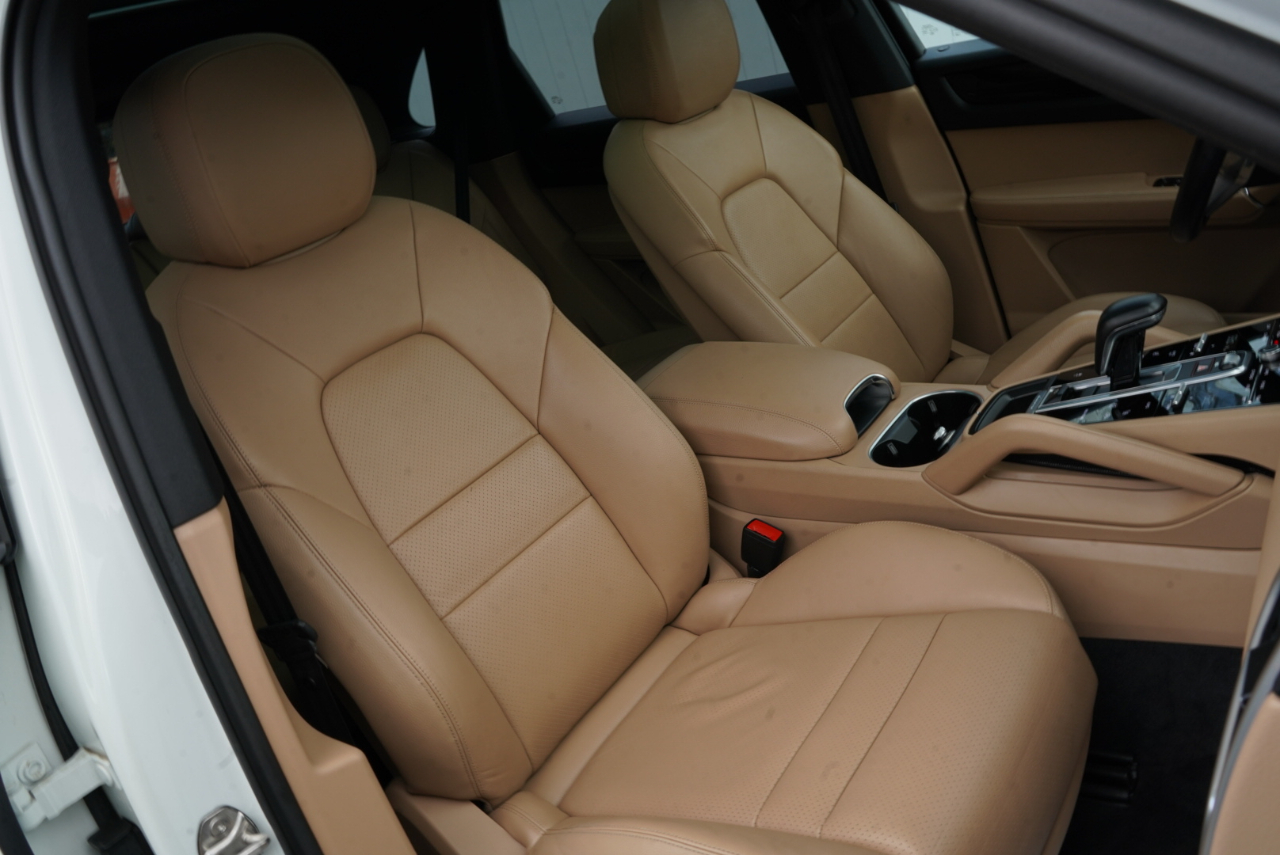 Porsche Cayenne AWD 2020