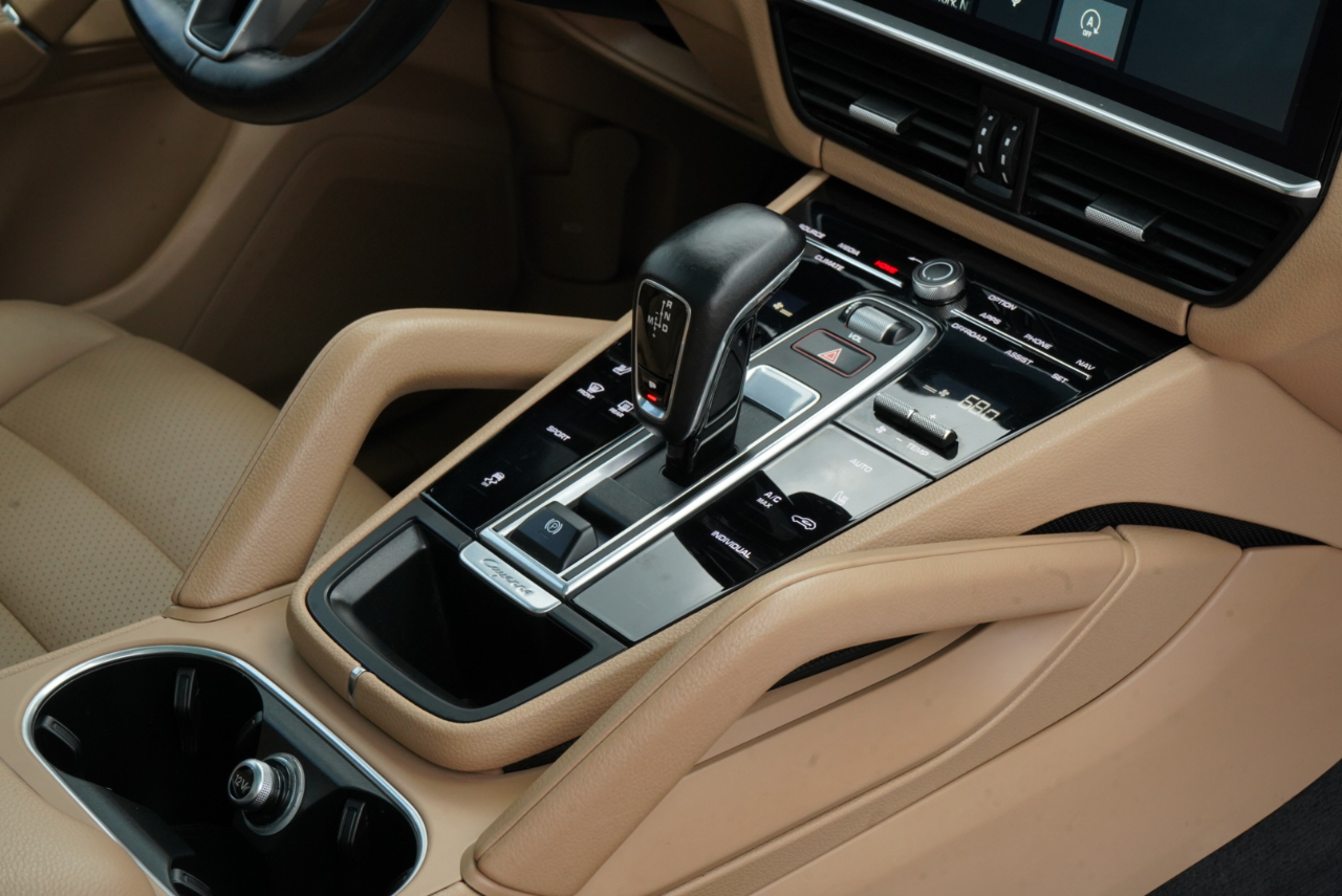 Porsche Cayenne AWD 2020