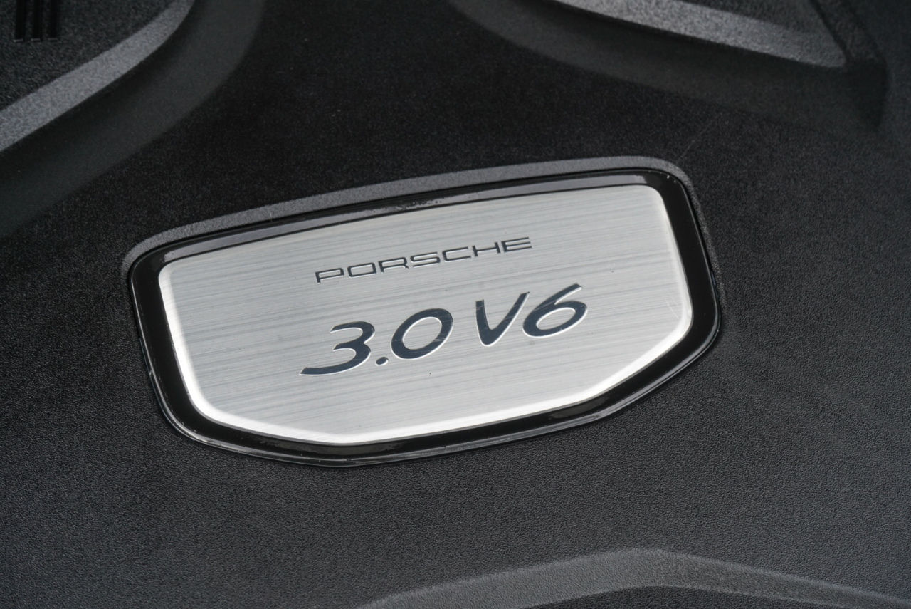 Porsche Cayenne AWD 2020
