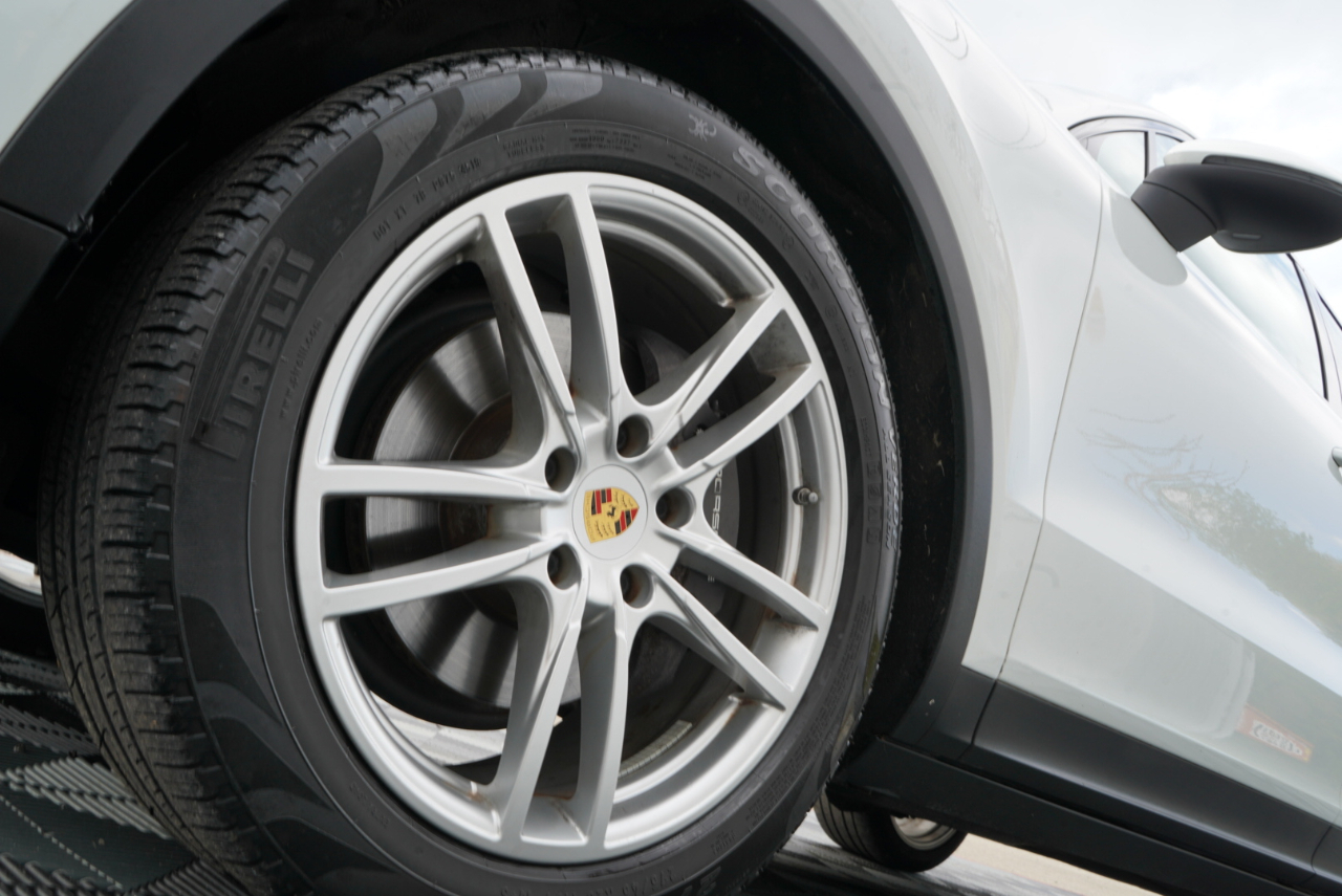 Porsche Cayenne AWD 2020