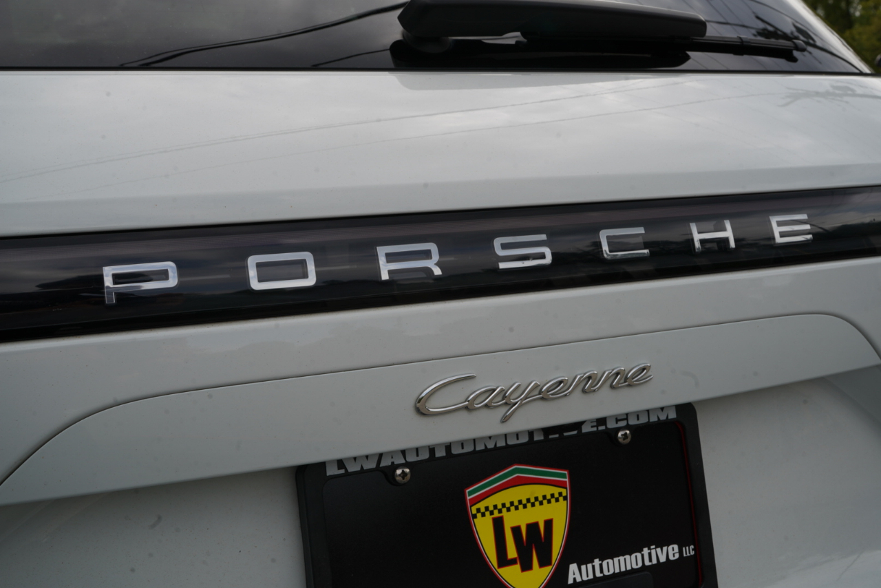 Porsche Cayenne AWD 2020