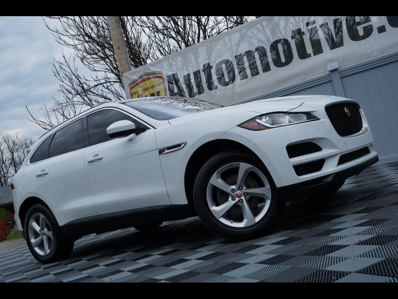 Jaguar F-Pace 25t Premium AWD 2020