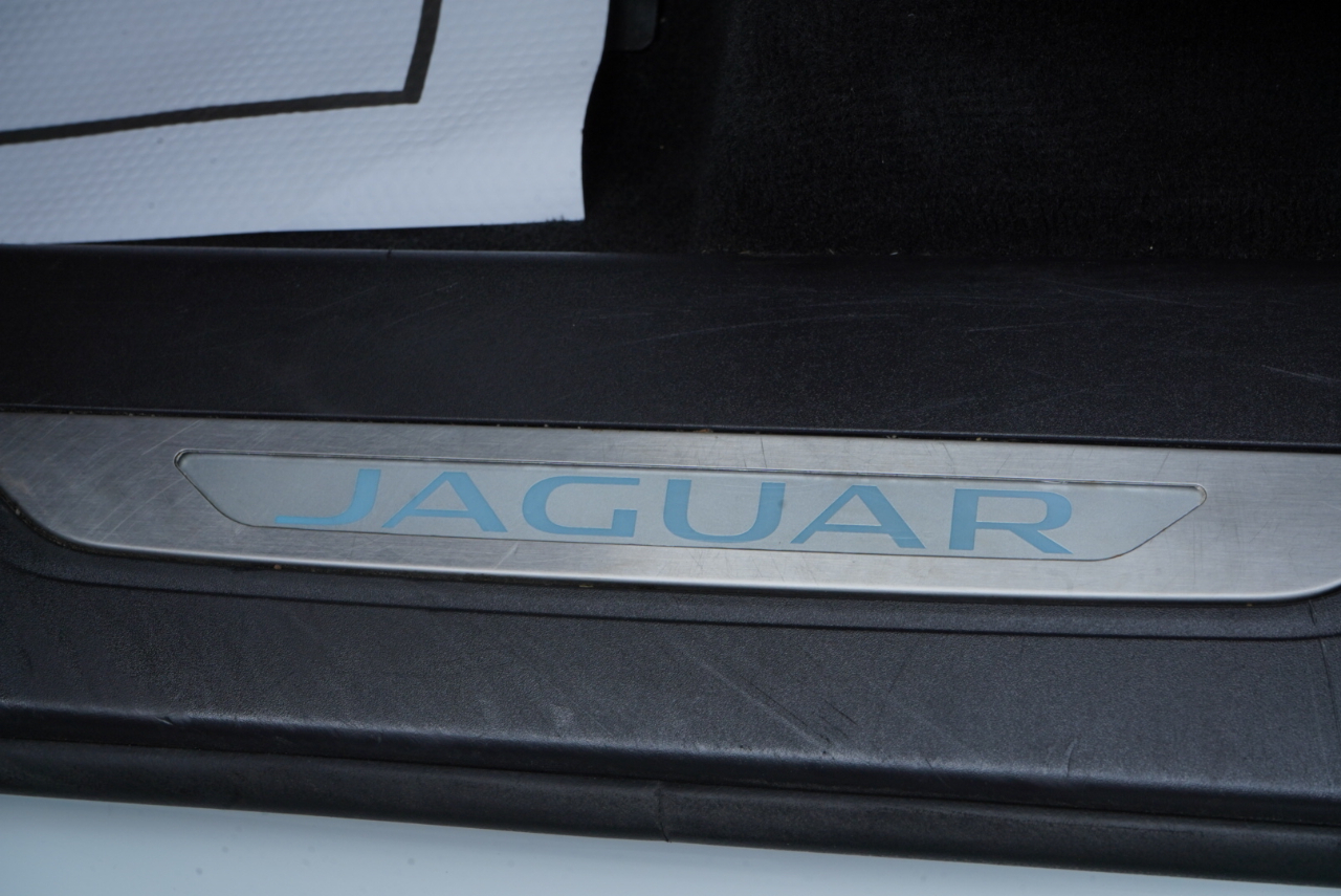 Jaguar F-Pace 25t Premium AWD 2020