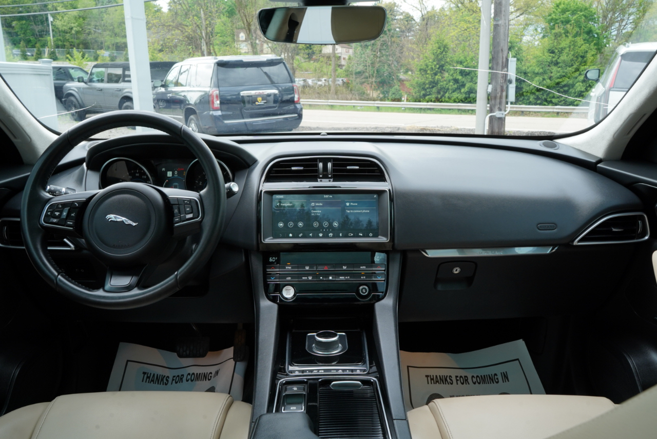 Jaguar F-Pace 25t Premium AWD 2020