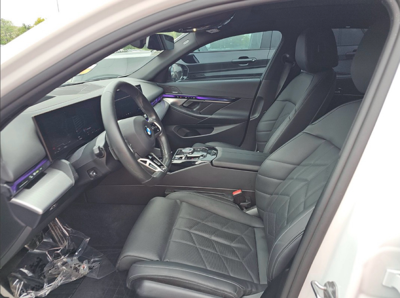 BMW 5 Series 540i xDrive Sedan 2024