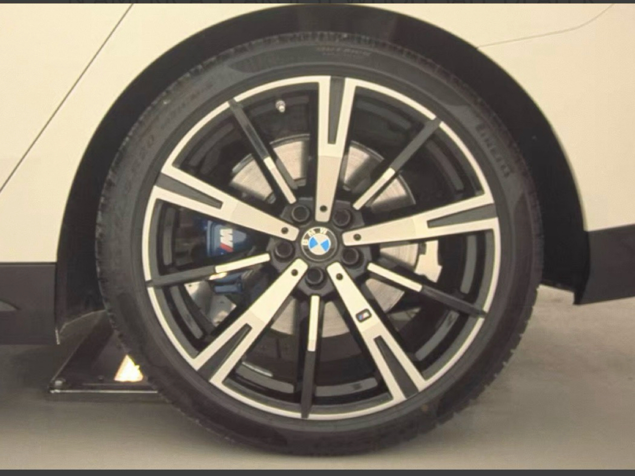 BMW 5 Series 540i xDrive Sedan 2024