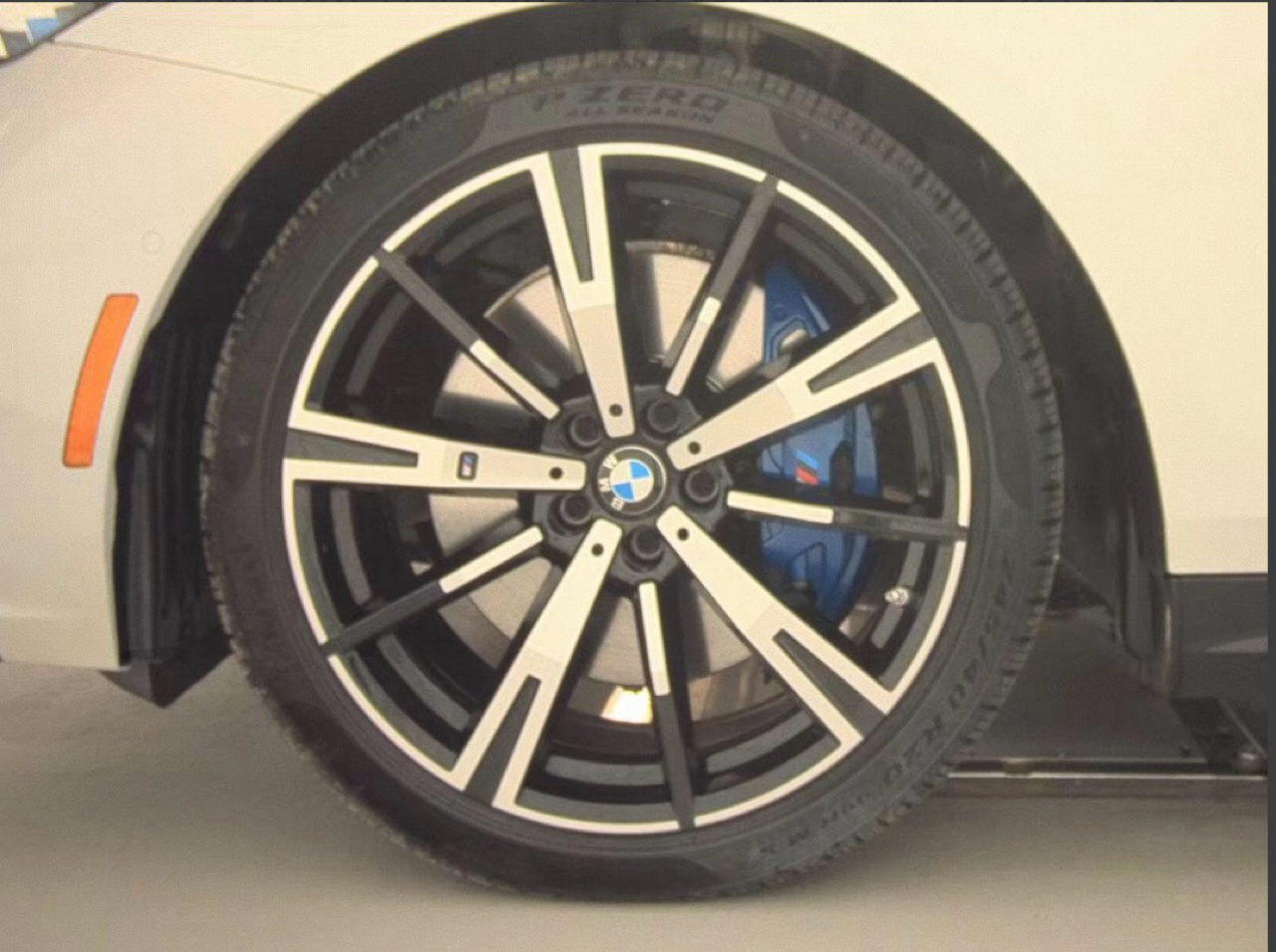 BMW 5 Series 540i xDrive Sedan 2024