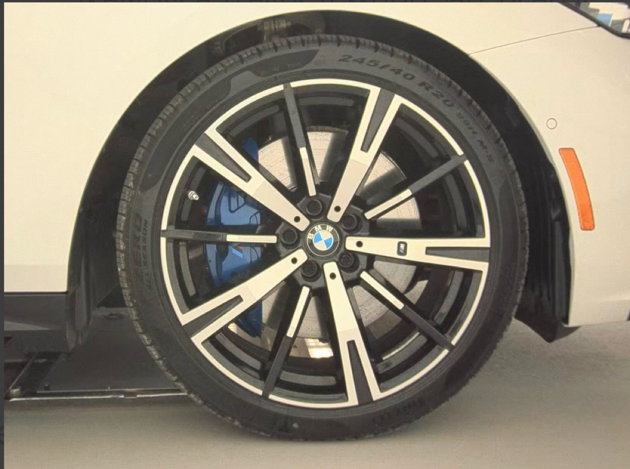 BMW 5 Series 540i xDrive Sedan 2024
