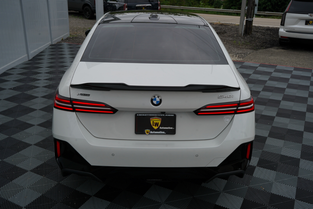 BMW 5 Series 540i xDrive Sedan 2024