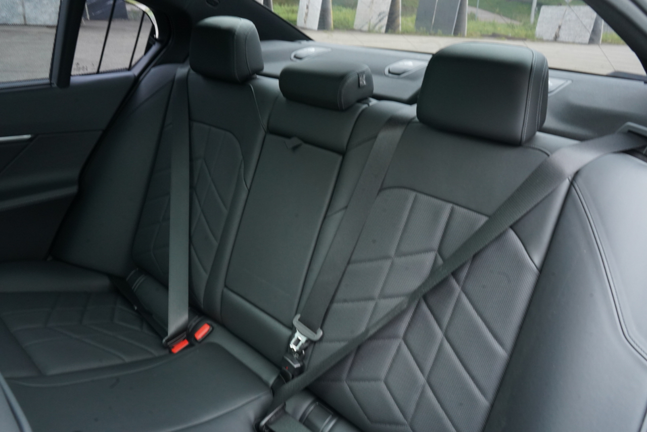 BMW 5 Series 540i xDrive Sedan 2024
