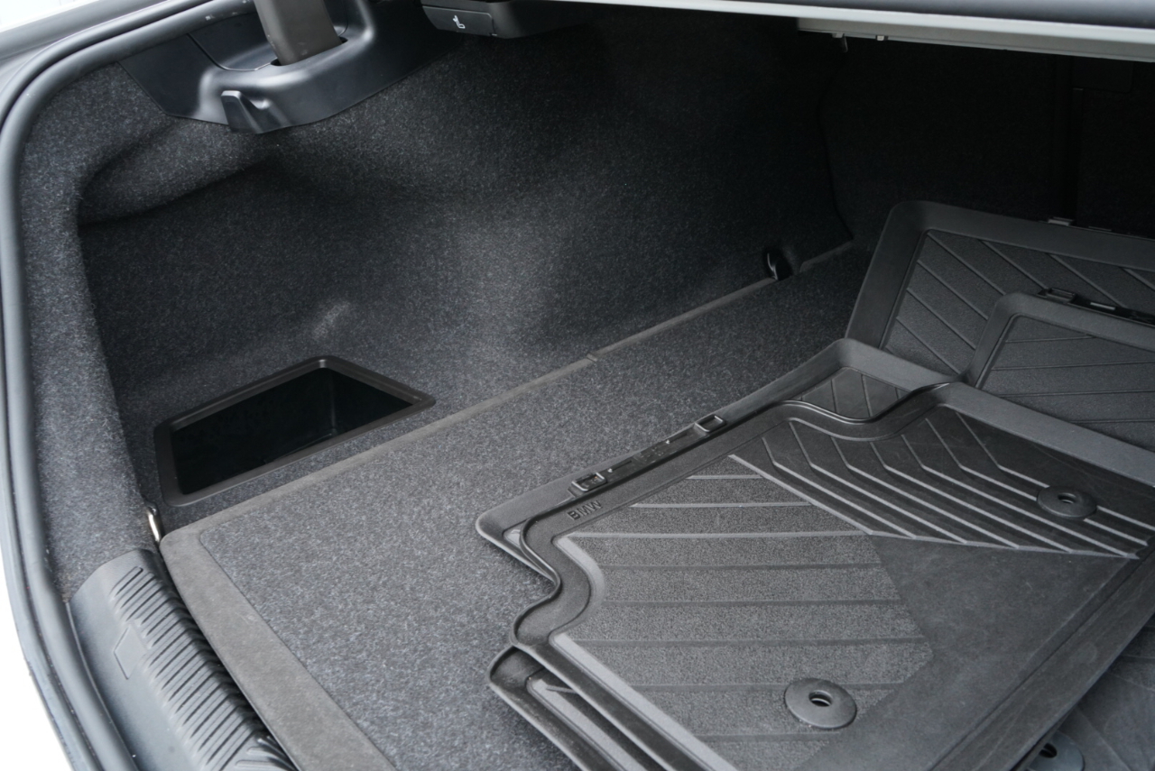 BMW 5 Series 540i xDrive Sedan 2024