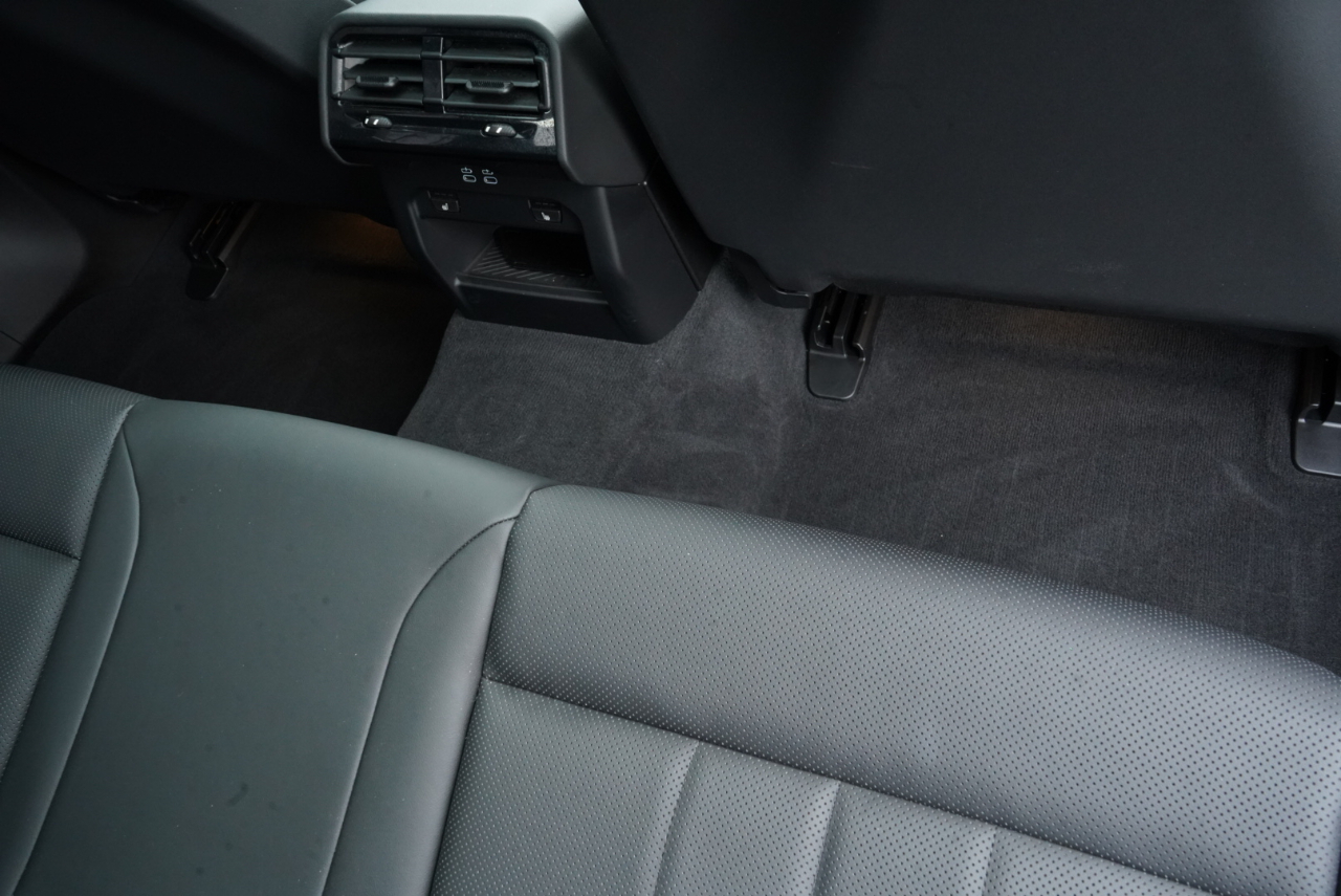 BMW 5 Series 540i xDrive Sedan 2024