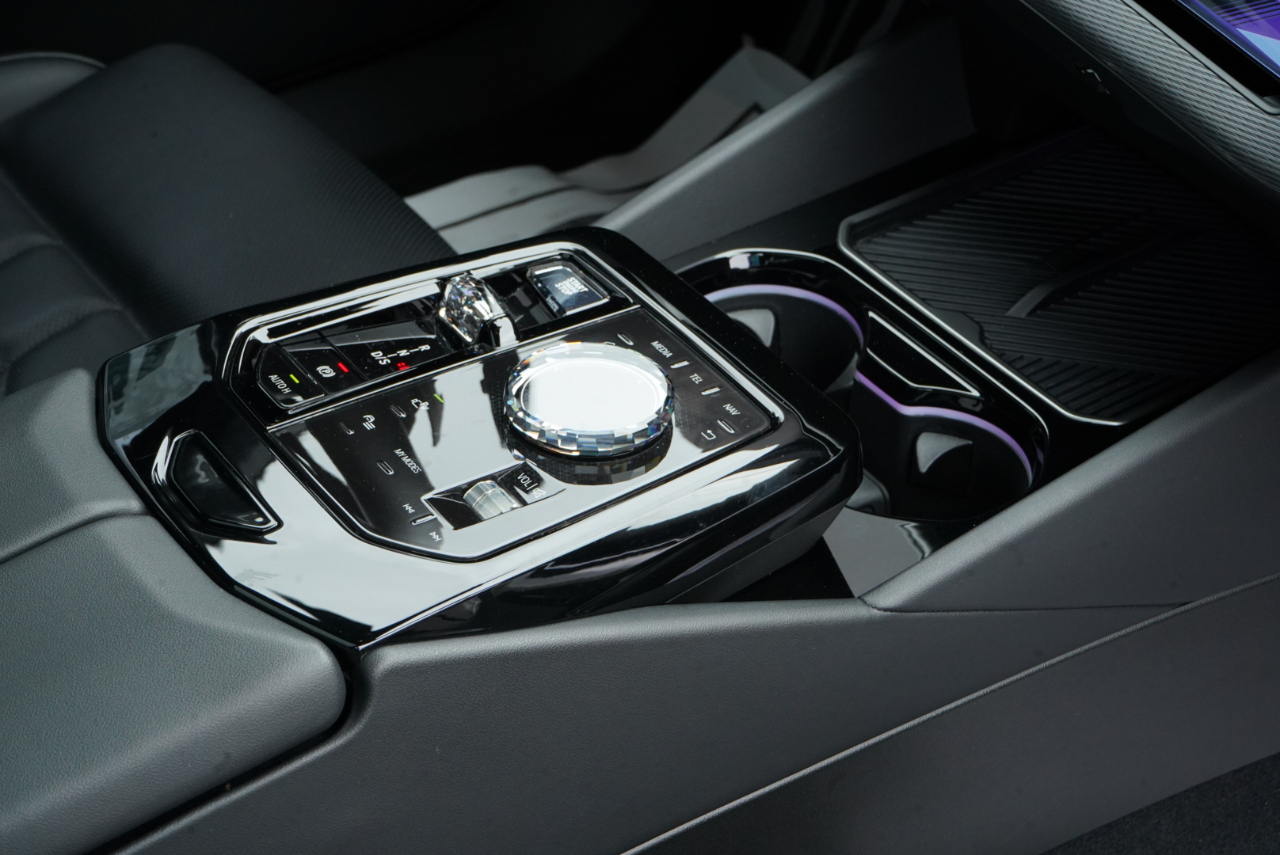 BMW 5 Series 540i xDrive Sedan 2024
