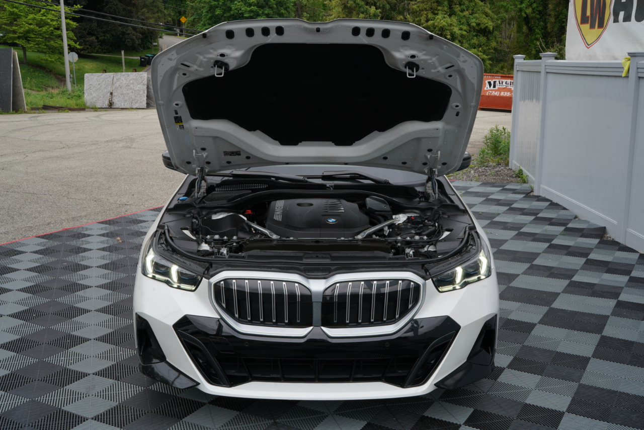 BMW 5 Series 540i xDrive Sedan 2024