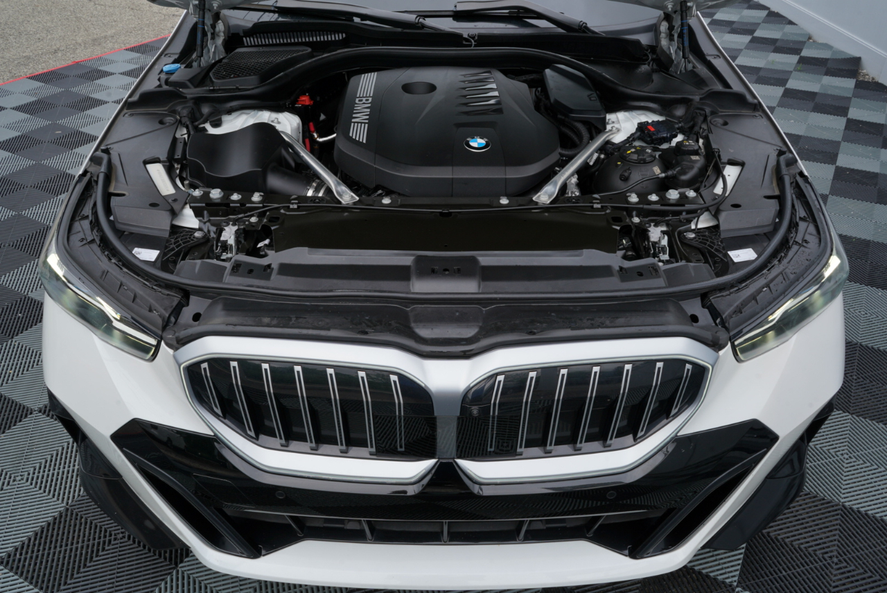BMW 5 Series 540i xDrive Sedan 2024