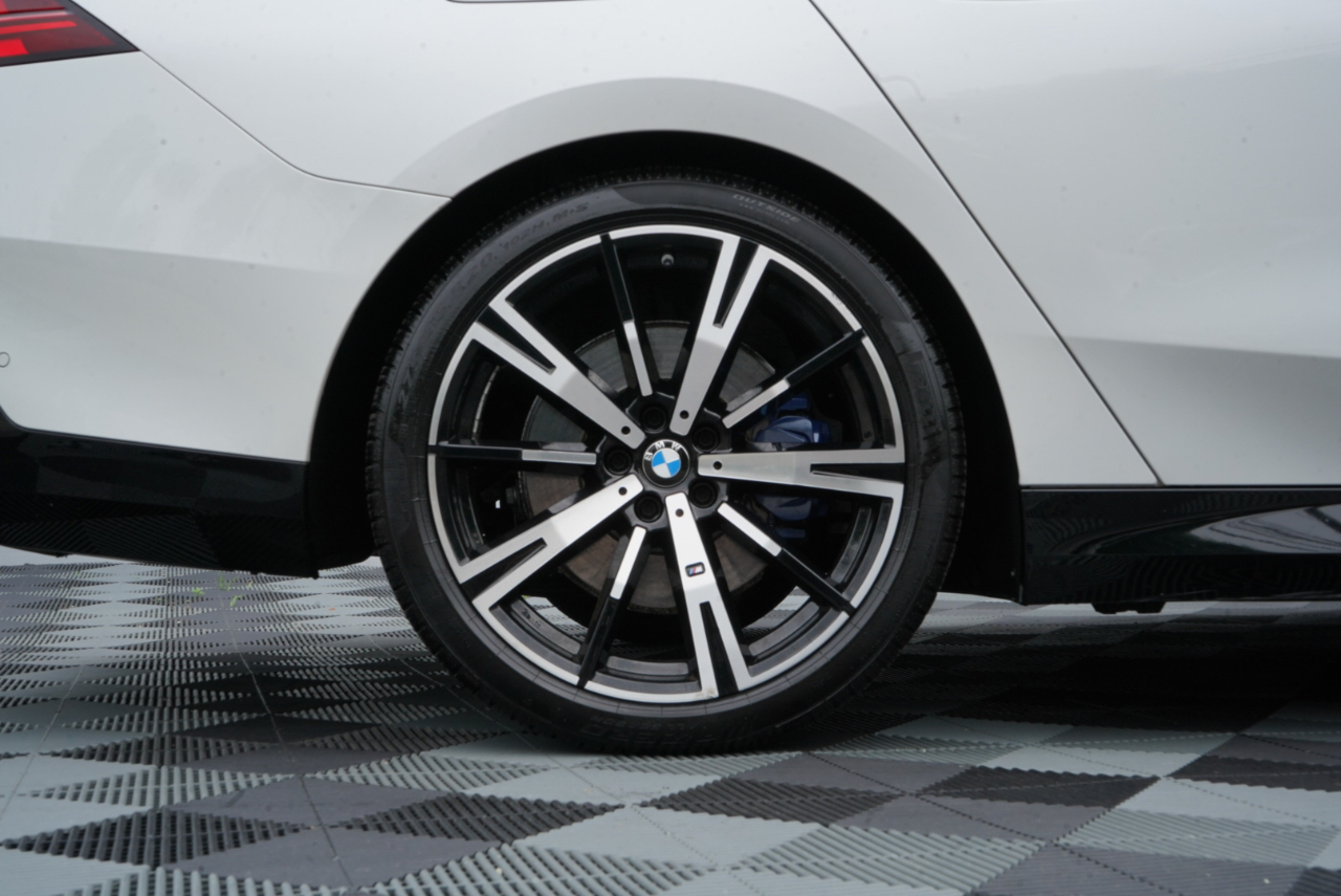 BMW 5 Series 540i xDrive Sedan 2024