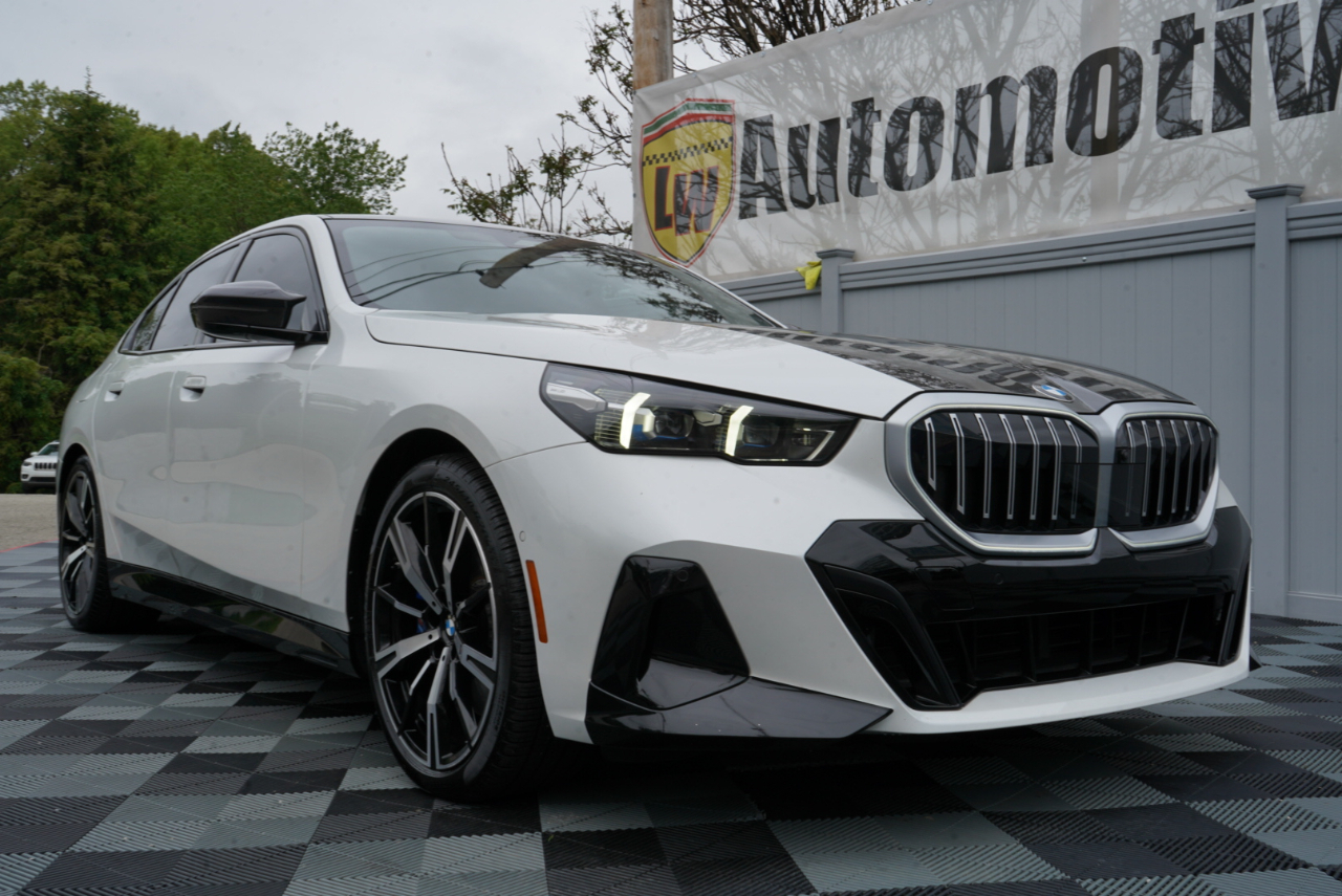BMW 5 Series 540i xDrive Sedan 2024