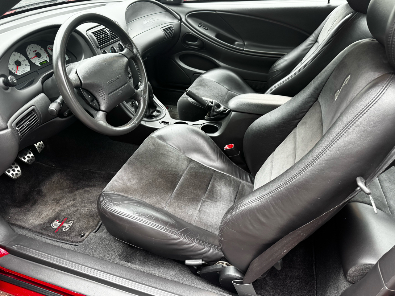 Ford Mustang 2dr Cpe SVT Cobra 2004
