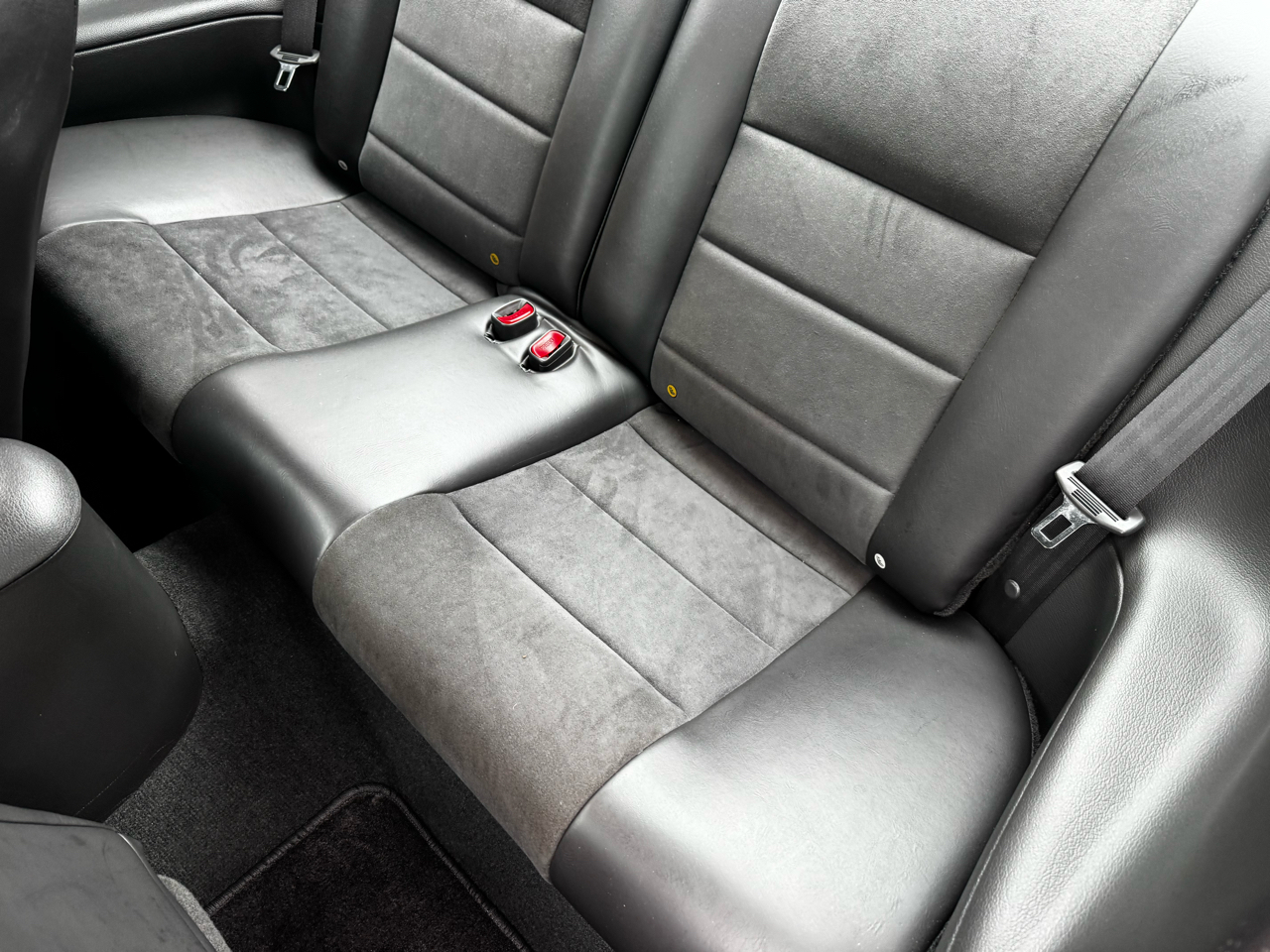 Ford Mustang 2dr Cpe SVT Cobra 2004